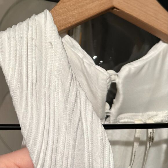 NWT Anthropologie Cross-Neck Halter Tank Top in White - Picture 9 of 9